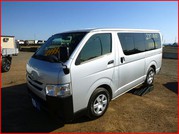 TOYOTA HIACE DX LWB 6 SEATS & 5 DOOR AUTO 2017 VAN. LOW 88, 121 k’s. 